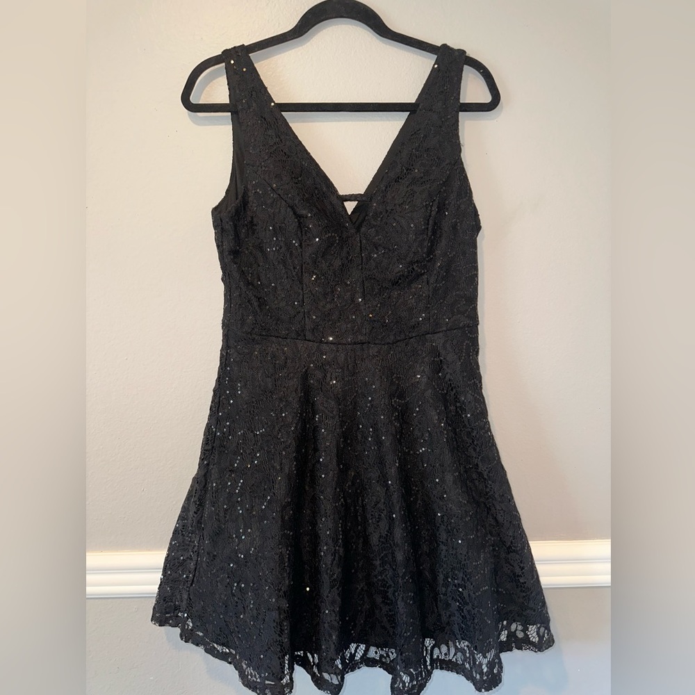 City triangles black sequin lace dress